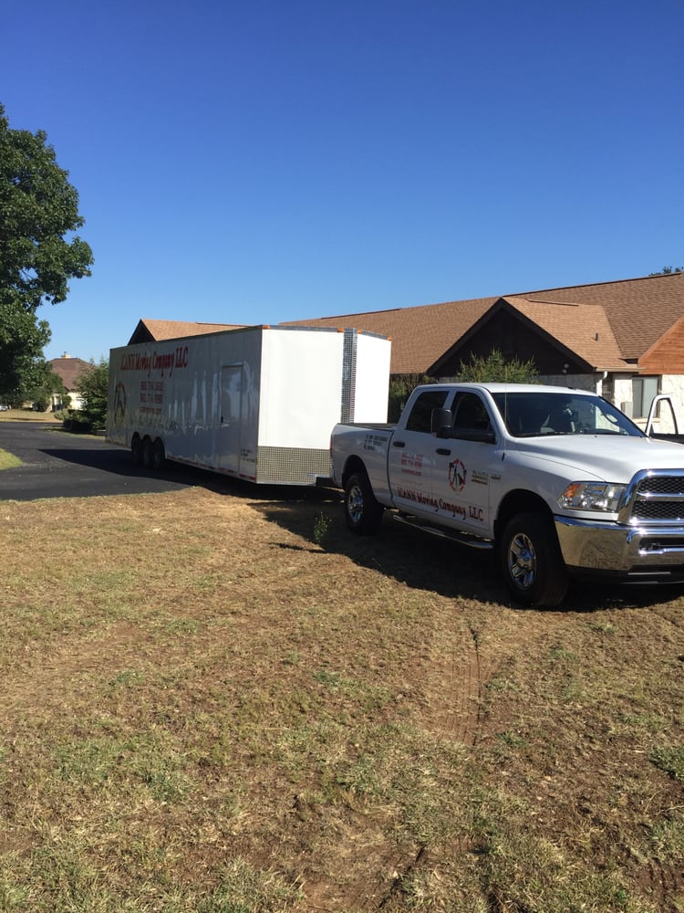 Tailored senior moving services in Farmersville